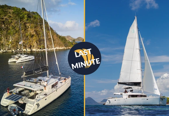 Last Minute : deux catamarans au mouillage et sous voiles