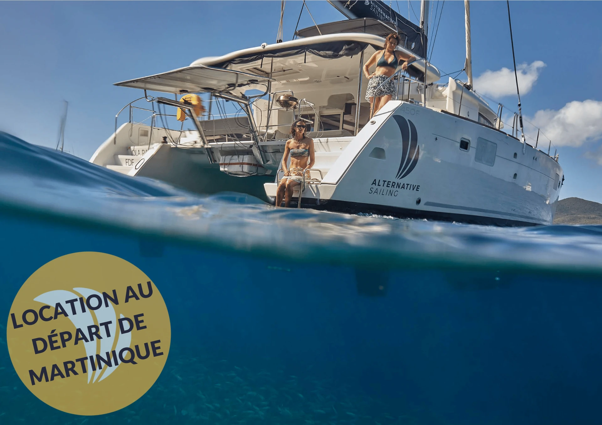 Catamaran vu depuis l’eau : location au départ de Martinique