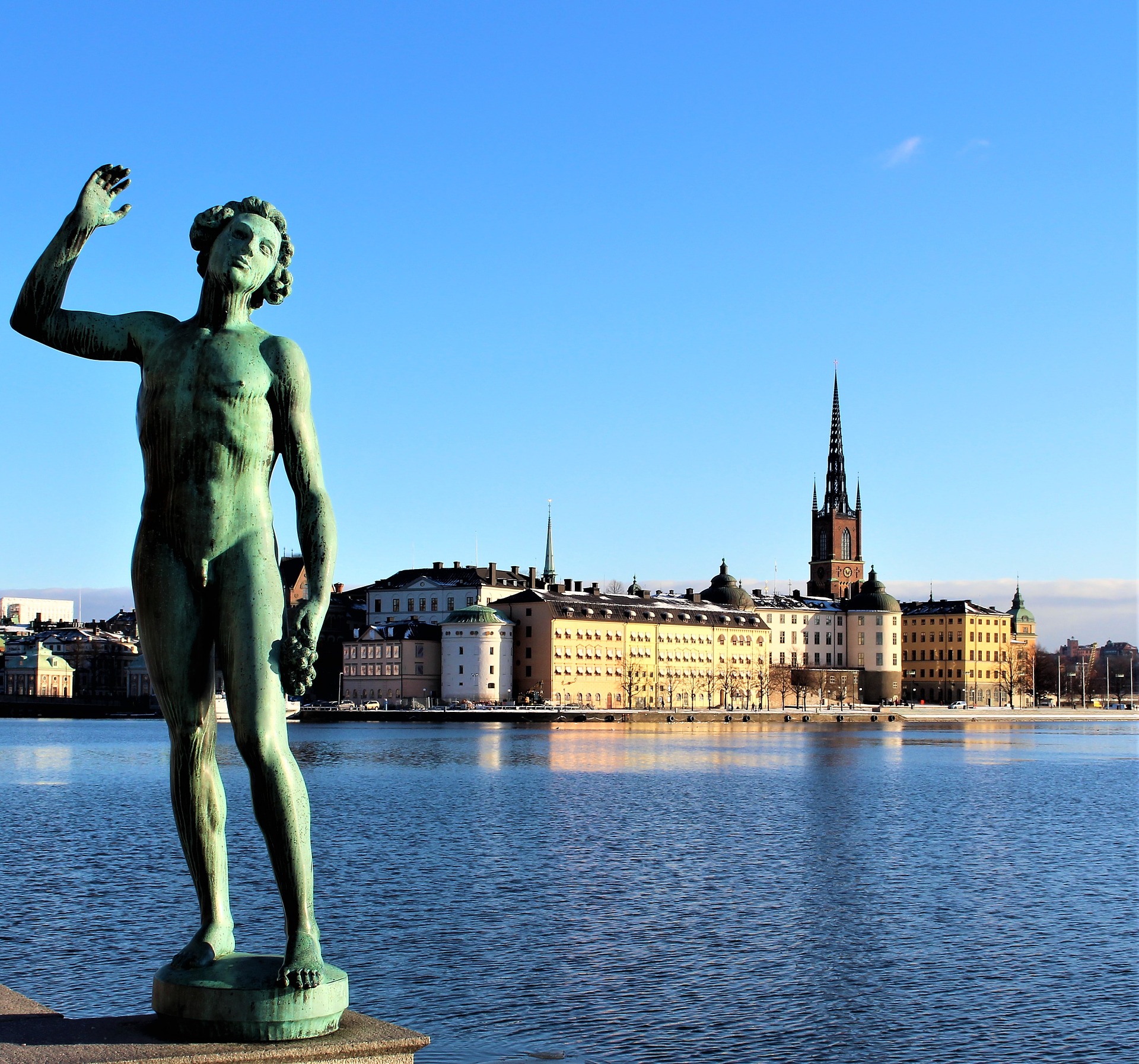 stockholm-statue-3177040-1920.jpg